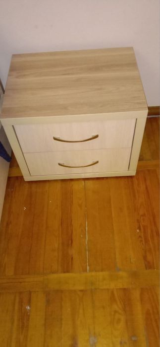 Продается кровать с тумбочками и шкаф