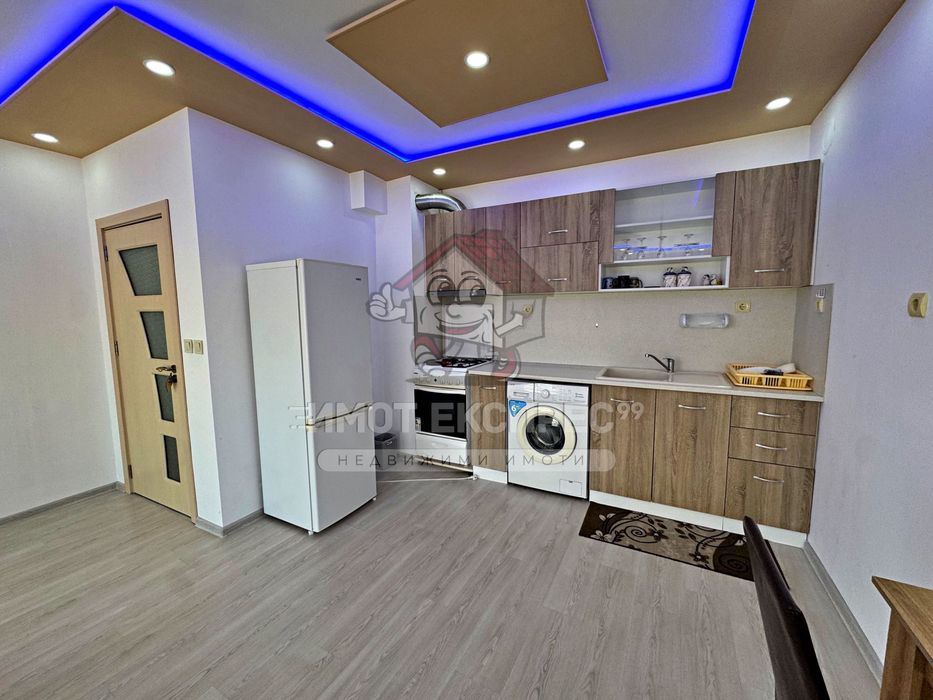 Продава се Тристаен апартамент в Асеновград - 102 кв.м за 810 €/кв.м - Снимка #5