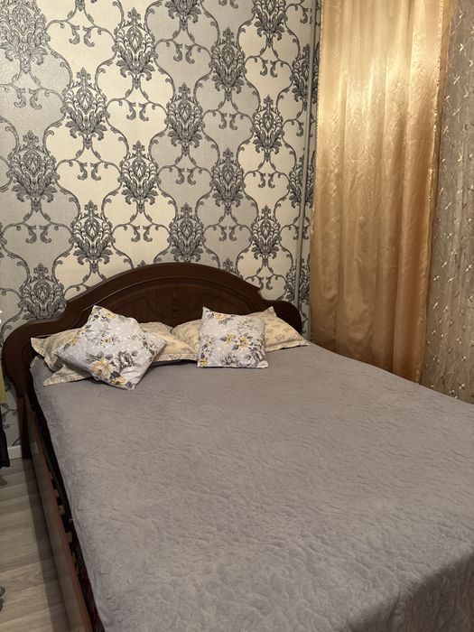 Продается двухместная кровать, сатылады. Матраспен