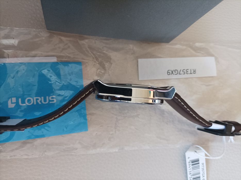 Продавам мъжки ръчен часовник хронограф Lorus