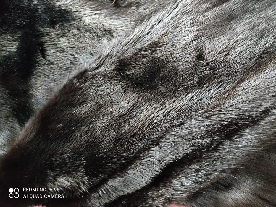 Продам ЭКО шубу новая