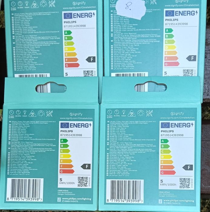 4 pachete Spoturi LED Philips GU10, 4.7W (corespondent 50W), Lumină Caldă - Pachet 3 unități/cutie