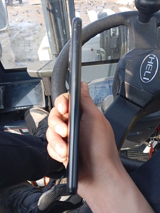 Продам обмен Самсунг А12