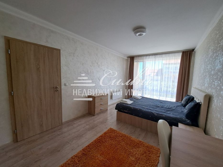 Продава се Тристаен апартамент в Шумен, Пазара - 110 кв.м за 1800 €/кв.м - Снимка #4