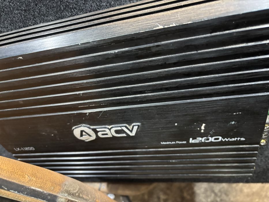 Продам сабвуфер.