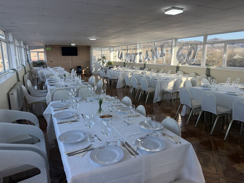 Inchiriez sala pentru evenimente