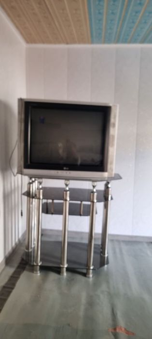 ANTENNA Parabalka kattasi sotmoqchima. Va tv LG sotiladi 55 likn