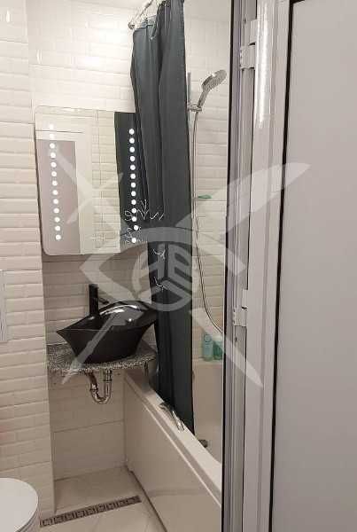 Продава се Двустаен апартамент в Бургас, Братя Миладинови - 65 кв.м за 2616 €/кв.м - Снимка #2