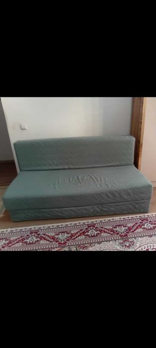Диван сатылады. Багасы 40 000 тг. Саудасы бар