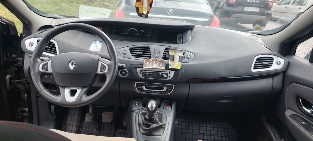 Renault scenic 1.5 Dci 2012