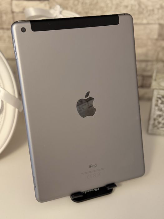 iPad 6th gen 128 GB, A1954 (Wi-Fi + Cellular), Space Gray