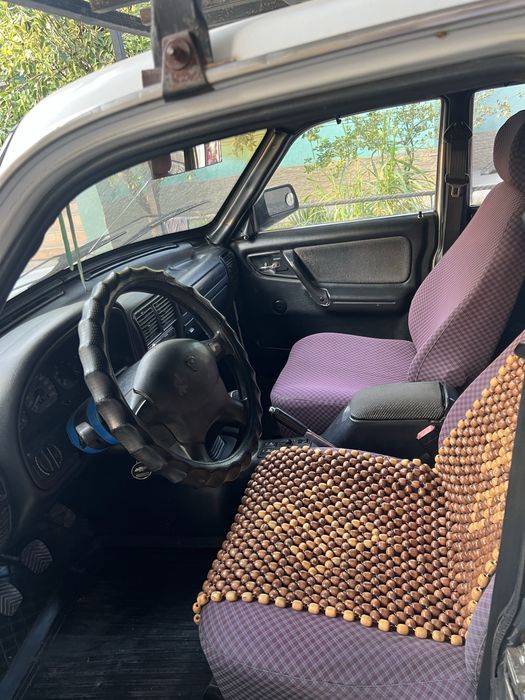 Volga 3110 metan 176000 probeg 2000 yil