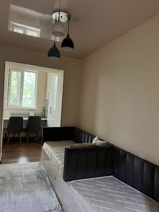 Детские  кроватки  , 2 штуки