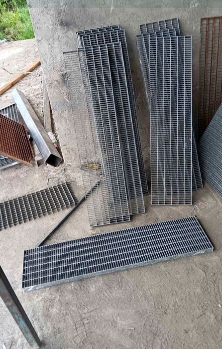 Vănd trepte galbanizate