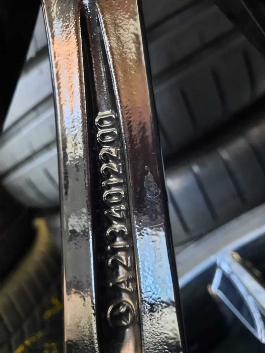 Jante Mercedes AMG W213 Anvelope vara 245 35 20 Michelin 275 30 20