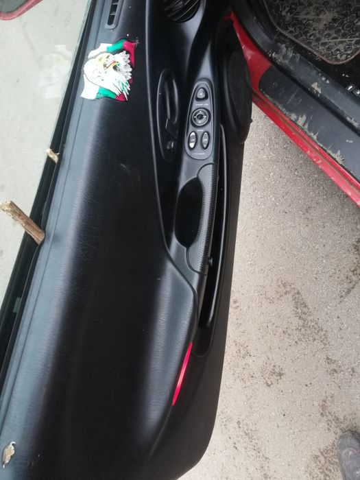 Хюндай купе на части 2.0 бензин 139коня 1998год.