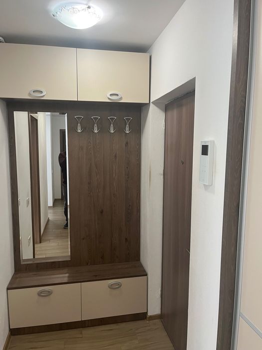 De închiriat apartament 2 camere Dumbrăvița