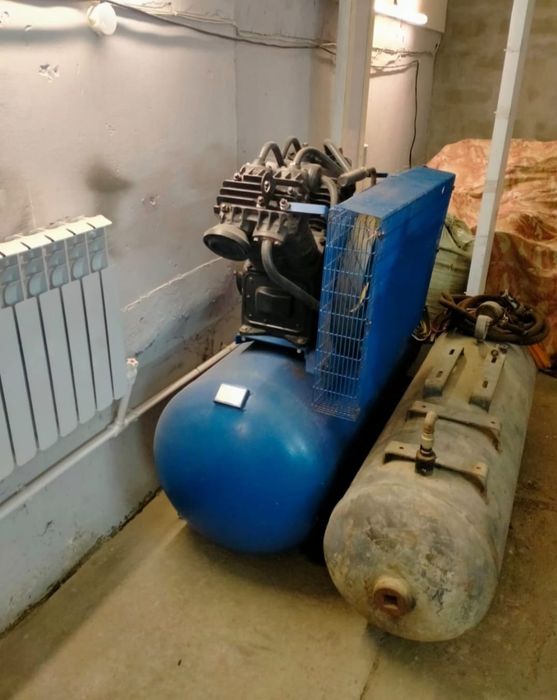 Продам новый промышленный компрессор