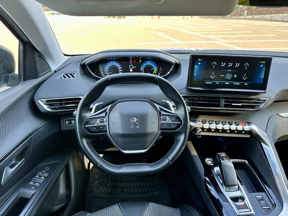 Peugeot 3008~Plug-In Hybrid~225CP~2022~încălzire în scaune~ VF3M4DGZUNS052325