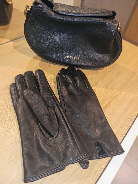 Дамски ръкавици от естествена кожа