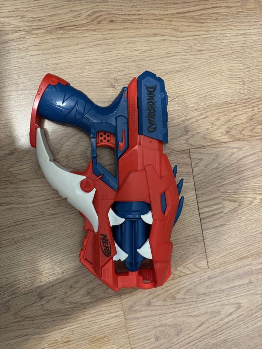 Nerf / нърф играчки