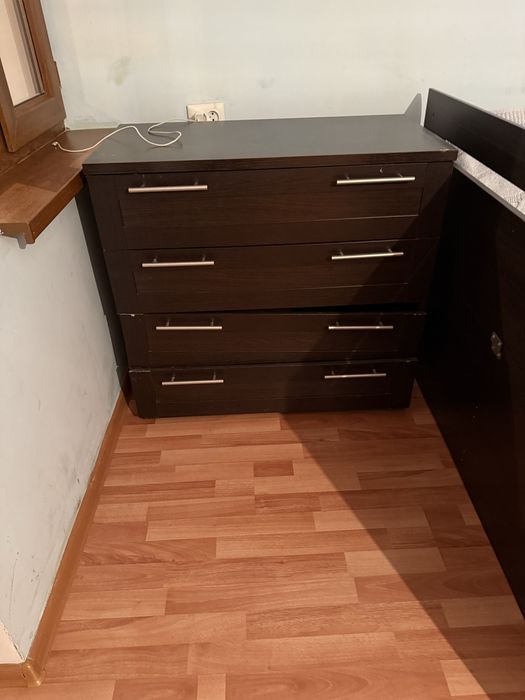 спальный гарнитур в среднем состоянии