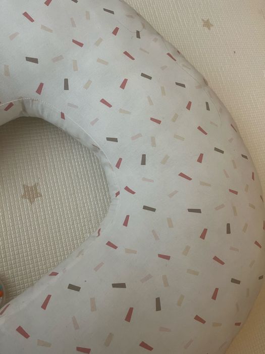 Възглавница за кърмене