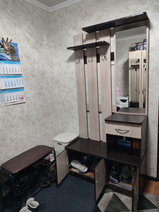 Продается прихожая.