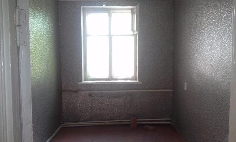 Продам половину здания