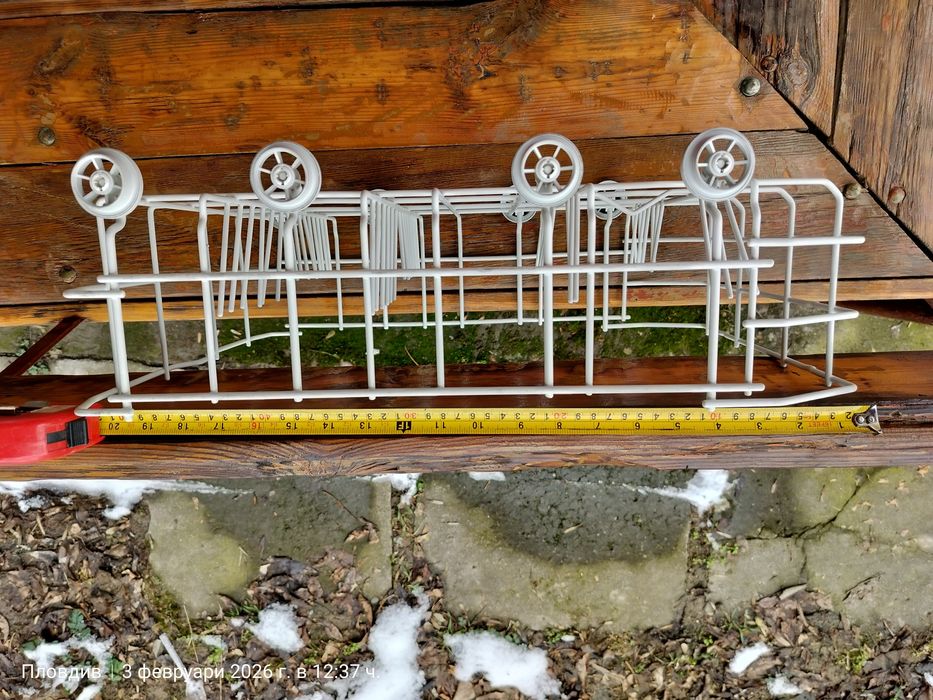 Кошници за съдомиялна машина Whirlpool 45см.