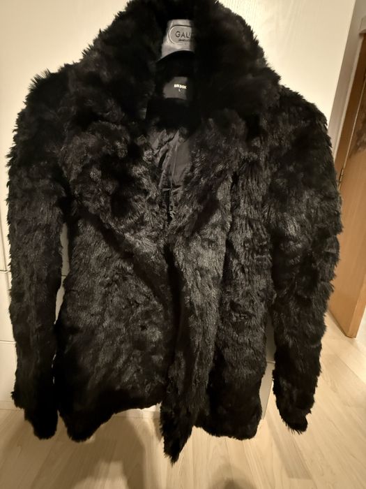 Палто еко пух черно  BikBok