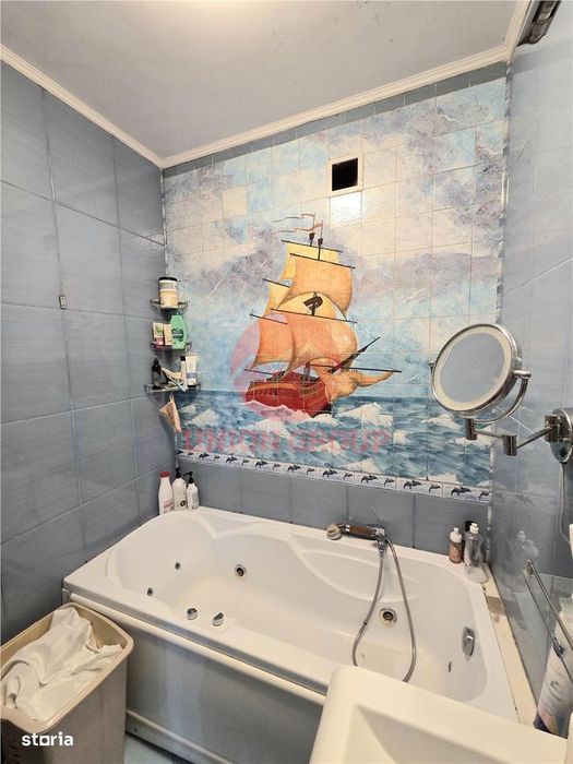 Apartament 4 Camere in Vila, Curte si Intrare Separata, Zona Andrei Sa