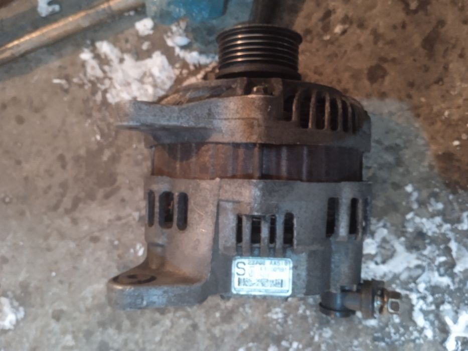 Генераторы на субару  3х контактный