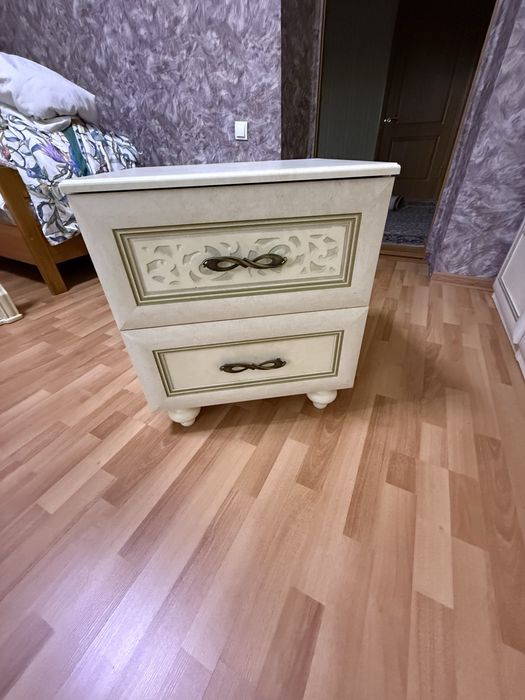 Продам спальный гарнитур