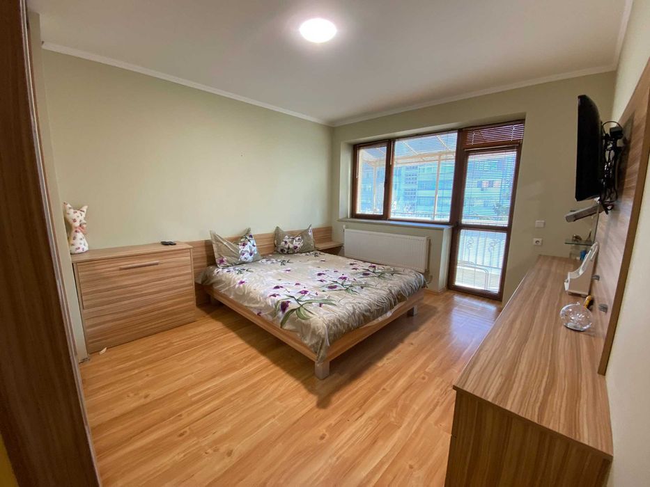 Продава се Четиристаен апартамент в Добрич, Център - 130 кв.м за 1001 €/кв.м - Снимка #7