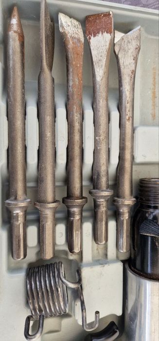 Пневматичен чук с 5 длета