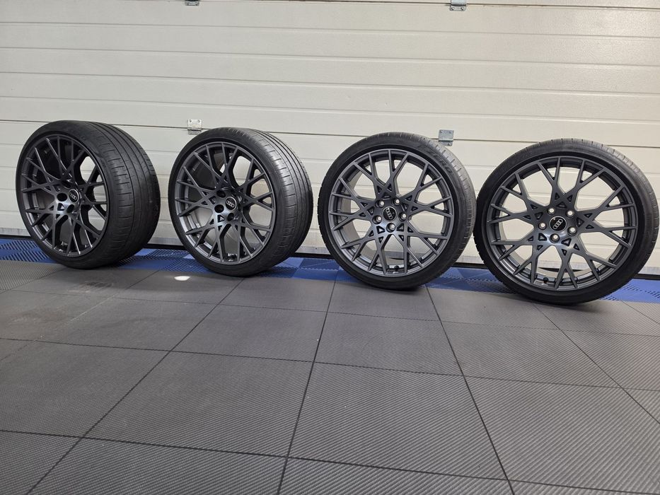 Оригинални Audi RS3 8Y 19" джанти Performance Edition Motorsport + Pirelli