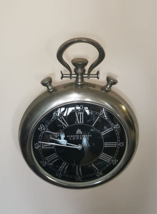 Винтидж часовник от неръждаема стомана стенен "49 Bond Street London"