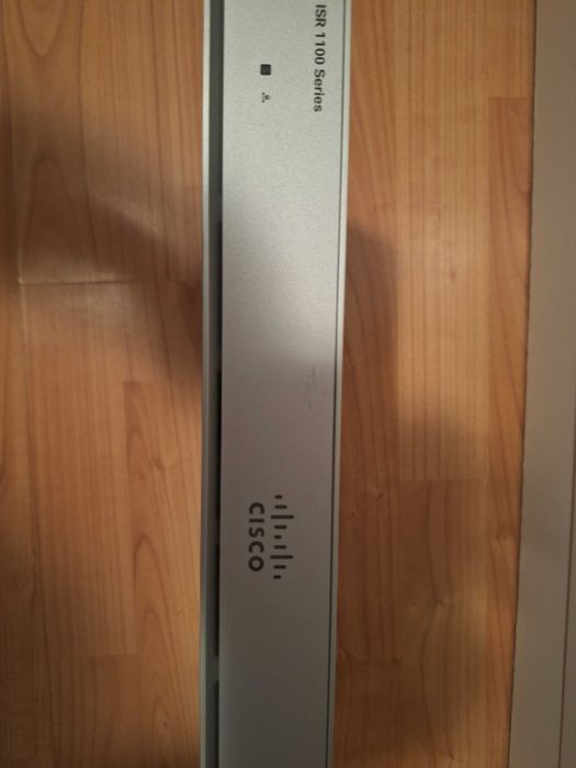 Router Cisco C1111-8P