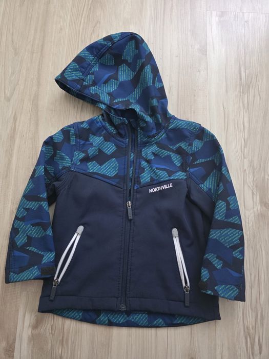 Geaca impermeabila 104