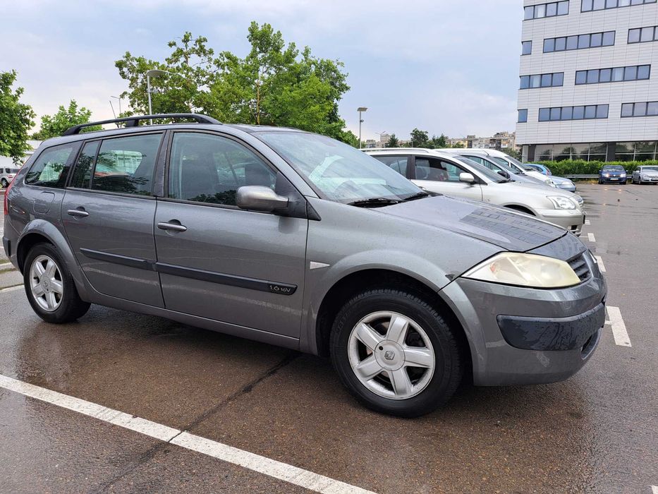 Продавам Renault Megane 2005 година ,газ бензин работещ климатик.