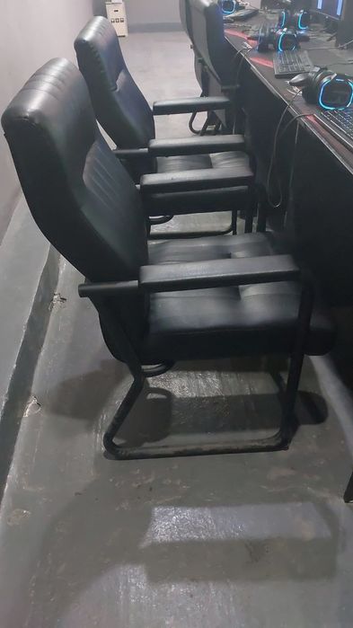 Продаются качественные удобные кресла