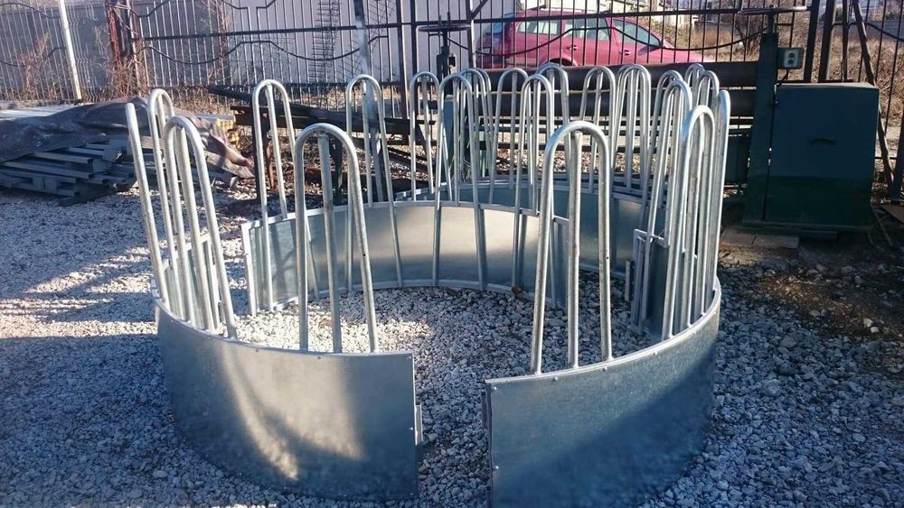 хранилка за крави