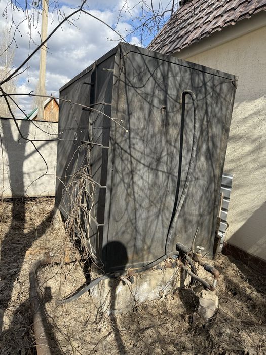 Продам металлический Бак 7 кубов