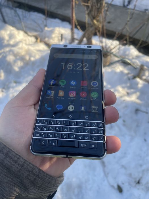 Vand/schimb Blackberry Keyone