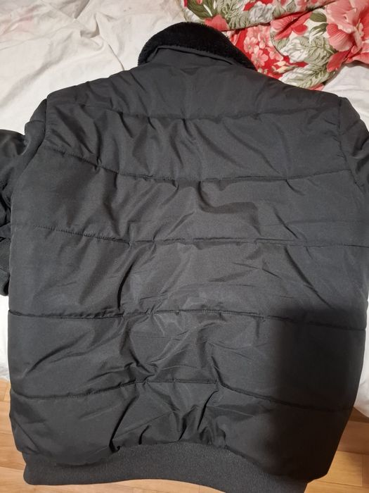 Продаю куртку 54 размер