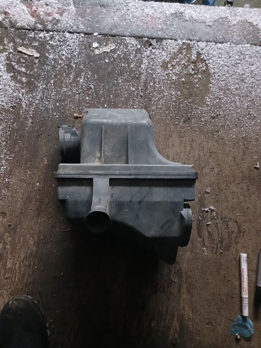 Корпус воздушного фильтра БМВ Е36