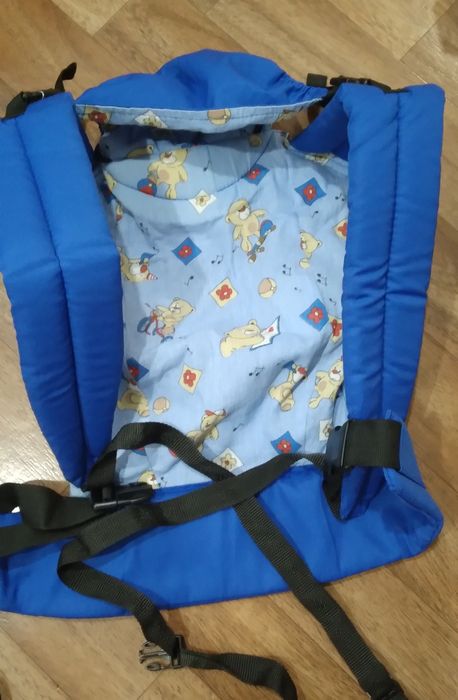 Продам кенгуру в отличном состоянии