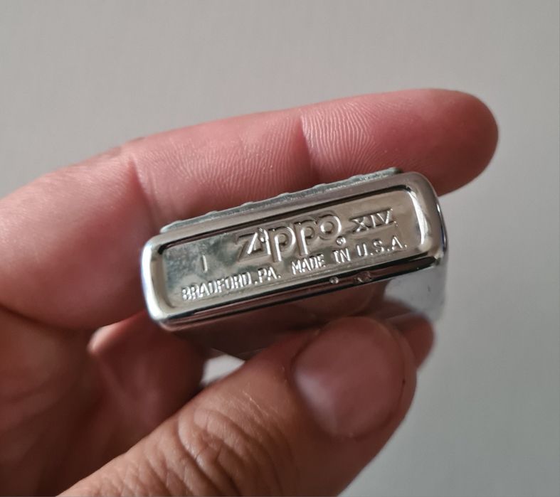 Bricheta Zippo Marlboro Foarte Rara Drumetie