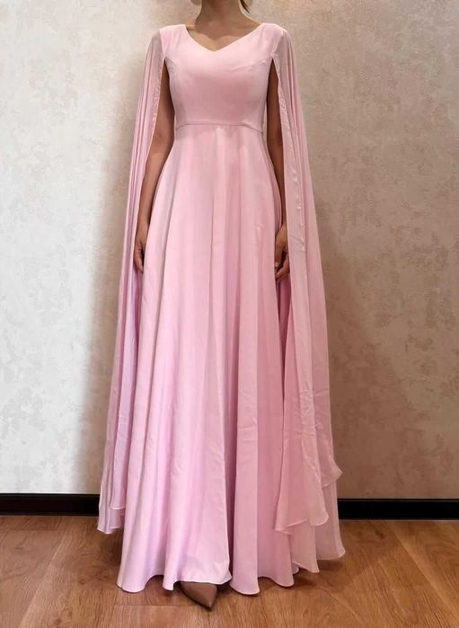 Вечернее платье кейп